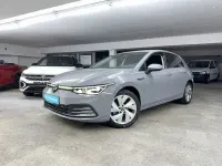 Gebraucht VW Golf VIII Style 150 PS (110 kW) 2024 Mondsteingrau Limousine
