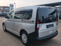 Gebraucht VW Caddy Basis 102 PS (75 kW) 2023 Silber Van / Kleinbus