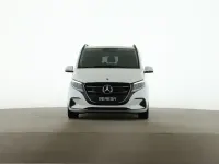 Gebraucht Mercedes V220 Style 163 PS (119 kW) 2026 Weiss Van / Kleinbus