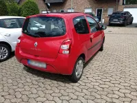 Gebraucht Renault Twingo 75 PS (55 kW) 2011 Rot Kleinwagen