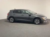 Gebraucht VW Golf VIII Move 96 PS (70 kW) 2024 Grau Limousine