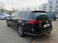 Gebraucht VW Passat Highline 239 PS (175 kW) 2015 Schwarz Kombi