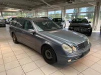 Gebraucht Mercedes E200 Avantgarde 163 PS (119 kW) 2003 Blau Limousine