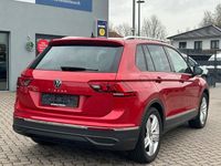 Gebraucht VW Tiguan Active 150 PS (110 kW) 2022 Rot SUV