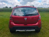 Gebraucht Dacia Sandero Stepway 84 PS (61 kW) 2012 Rot Limousine