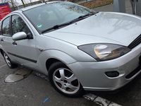 Gebraucht Ford Focus 105 PS (77 kW) 2001 Silber Kleinwagen