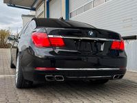Gebraucht BMW 740 350 PS (257 kW) 2013 Schwarz Limousine