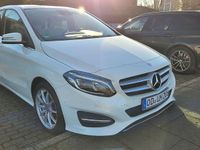 Gebraucht Mercedes B250 Style 211 PS (155 kW) 2016 Weiß Van / Kleinbus