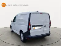 Gebraucht VW Caddy Basis 102 PS (75 kW) 2023 Candyweiss Van / Kleinbus