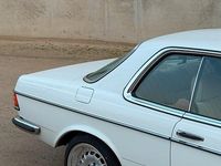 Second-hand Mercedes 230 1983 Alb Coupe