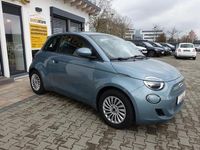 Gebraucht Fiat 500e Action 69 kW (95 PS) 2022 Glacier blau/blau (metallic) Kleinwagen
