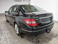 Gebraucht Mercedes C180 156 PS (114 kW) 2010 Obsidianschwarz (metallic) Limousine