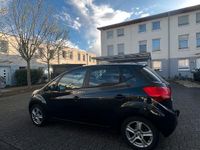 Gebraucht Kia Venga 128 PS (94 kW) 2011 Schwarz Kleinwagen