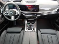 Neu BMW X7 352 PS (258 kW) 2026 Grau SUV