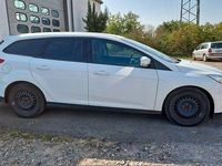Gebraucht Ford Focus SYNC Edition 125 PS (91 kW) 2013 Weiß Limousine