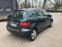 Gebraucht Mercedes B200 2010 Braun Van / Kleinbus