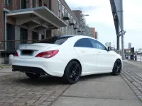 Gebraucht Mercedes CLA200 Night 156 PS (114 kW) 2015 Weiß Coupé