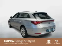 Usado Seat Leon Style 150 CV (110 kW) 2023 Plateado Berlina