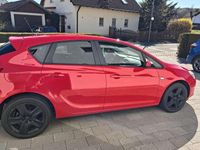 Gebraucht Opel Astra Design Edition 120 PS (88 kW) 2011 Rot Kleinwagen