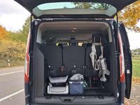 Gebraucht Ford Tourneo Titanium 155 PS (114 kW) 2013 Blau Van / Kleinbus