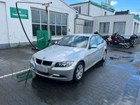 gebraucht BMW 320 i 6Gang