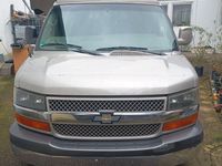 Second-hand Chevrolet Express 290 CP (213 kW) 2006 Argintiu Monovolum
