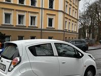 Gebraucht Chevrolet Spark 68 PS (50 kW) 2011 Weiß Kleinwagen