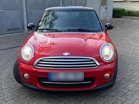Gebraucht Mini Cooper 122 PS (89 kW) 2011 Rot Kleinwagen