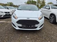 Gebraucht Ford Fiesta SYNC Edition 101 PS (74 kW) 2015 Weiß Limousine