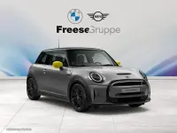 Gebraucht Mini Cooper SE 135 kW (184 PS) 2022 Silber Kleinwagen