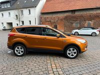 Gebraucht Ford Kuga 150 PS (110 kW) 2016 Orange SUV