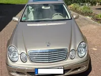 Gebraucht Mercedes E240 Elegance 177 PS (130 kW) 2002 Gold Limousine