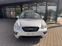 Gebraucht Kia Carens EX 140 PS (102 kW) 2009 Silber Van / Kleinbus