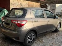 Gebraucht Toyota Yaris Comfort 111 PS (81 kW) 2017 Braun Kleinwagen