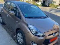 Gebraucht Hyundai ix20 125 PS (91 kW) 2015 Braun Kleinwagen