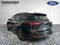 Neu Ford Focus ST-Line X 155 PS (114 kW) 2025 Schwarz (metallic) Kombi
