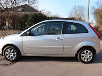 Gebraucht Ford Fiesta Style 60 PS (44 kW) 2008 Silber Kleinwagen