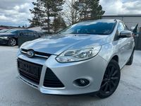 Second-hand Ford Focus 100 CP (73 kW) 2012 Argintiu Berlinǎ