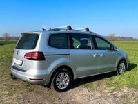 Gebraucht VW Sharan 150 PS (110 kW) 2022 Silber Van / Kleinbus