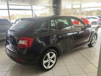 Gebraucht Skoda Rapid Elegance 122 PS (89 kW) 2014 Schwarz Kleinwagen