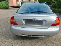 Gebraucht Ford Mondeo 130 PS (95 kW) 1998 Silber Limousine