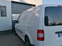 Second-hand VW Caddy Maxi 105 CP (77 kW) 2009 Alb Monovolum