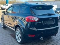 Gebraucht Ford Kuga Individual 163 PS (119 kW) 2012 Schwarz SUV