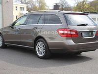 Gebraucht Mercedes E220 Elegance 170 PS (125 kW) 2010 Grau Kombi