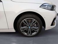 Gebraucht BMW 118 Sport Line 140 PS (102 kW) 2019 Weiß Kleinwagen