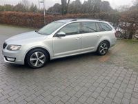 Second-hand Skoda Octavia GreenLine 110 CP (80 kW) 2015 Argintiu Break