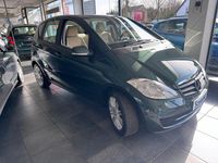 Gebraucht Mercedes A160 95 PS (69 kW) 2009 Grün Limousine