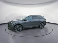 Neu Peugeot 5008 145 PS (106 kW) 2025 Silber SUV