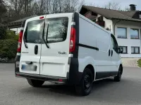 Gebraucht Renault Trafic 114 PS (83 kW) 2008 Weiß Van / Kleinbus