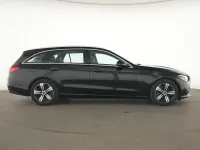 Gebraucht Mercedes C200 Avantgarde 163 PS (119 kW) 2024 Schwarz Limousine
